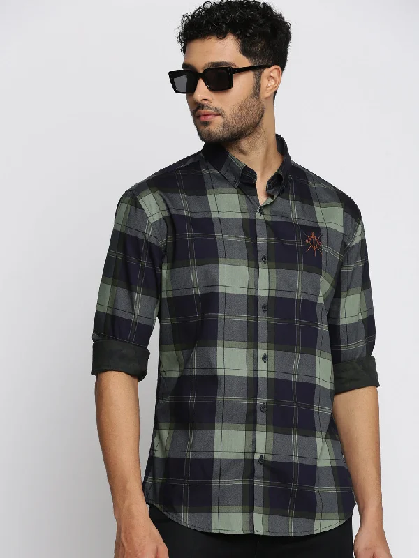 Men's Long - Line Oversized Casual Shirts in Dark Gray for a Relaxed and Modern LookMen Navy Blue Spread Collar Tartan Checks Shirt Men's Long - Line Oversized Casual Shirts in Dark Gray for a Relaxed and Modern LookMen Navy Blue Spread Collar Tartan Checks Shirt
