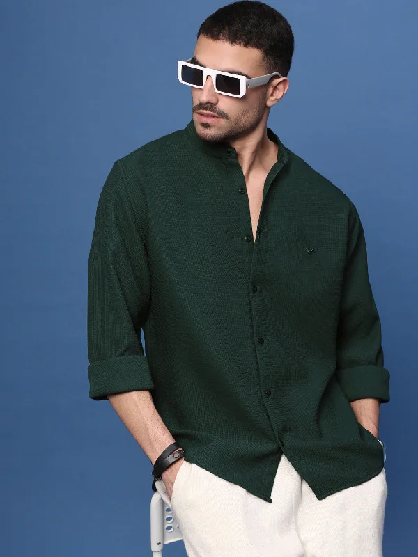 Men's Linen Blend Casual Shirts with Roll - Up Sleeves for a Summer Beach LookMen Green Solid Slim Fit Shirt Men's Linen Blend Casual Shirts with Roll - Up Sleeves for a Summer Beach LookMen Green Solid Slim Fit Shirt