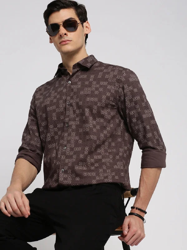 Men's Sustainable Recycled Material Casual Shirts for Eco - Conscious ConsumersMen Brown Spread Collar Geometric Shirt Men's Sustainable Recycled Material Casual Shirts for Eco - Conscious ConsumersMen Brown Spread Collar Geometric Shirt