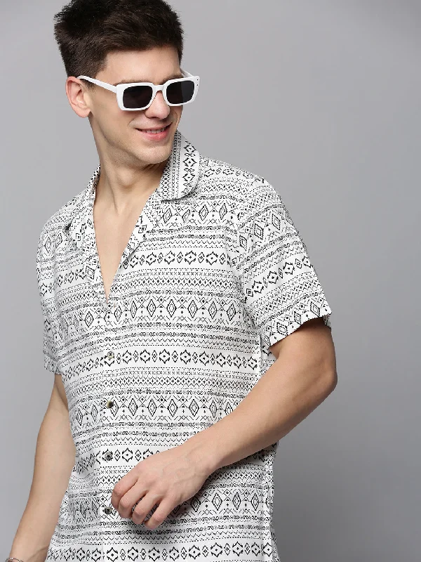 Plus Size Men's Striped Chambray Casual Shirts with a Spread Collar for a Preppy AppearanceMen White Printed Casual Shirt Plus Size Men's Striped Chambray Casual Shirts with a Spread Collar for a Preppy AppearanceMen White Printed Casual Shirt