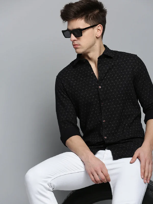 Men's Graphic - Printed Casual Shirts with Pop - Culture References for a Fun and Stylish LookMen Black Printed Casual Shirt