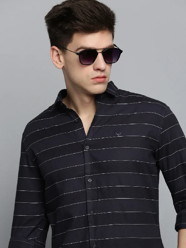 Men's Thermal - Lined Casual Shirts in Black for Added Warmth in Cold WeatherMen Black Solid Casual Shirt Men's Thermal - Lined Casual Shirts in Black for Added Warmth in Cold WeatherMen Black Solid Casual Shirt