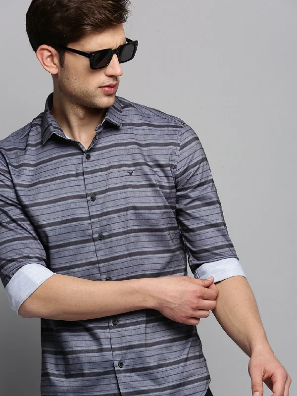 Men's Button - Down Oxford Casual Shirts in Crisp White for a Classic and Versatile StyleMen Spread Collar Striped Grey Shirt Men's Button - Down Oxford Casual Shirts in Crisp White for a Classic and Versatile StyleMen Spread Collar Striped Grey Shirt