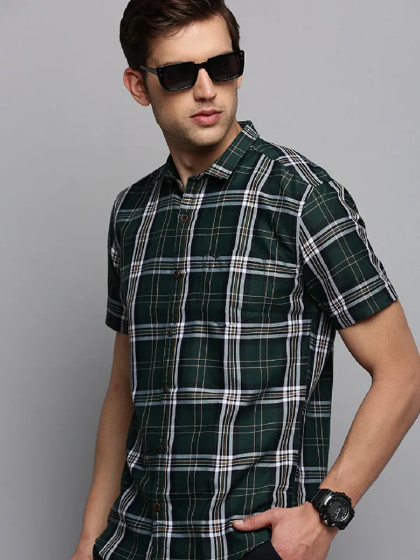 Men's Two - Tone Contrast Panel Casual Shirts in White and Navy for a Stylish and Eye - Catching DesignMen Green Checked Casual Shirt Men's Two - Tone Contrast Panel Casual Shirts in White and Navy for a Stylish and Eye - Catching DesignMen Green Checked Casual Shirt