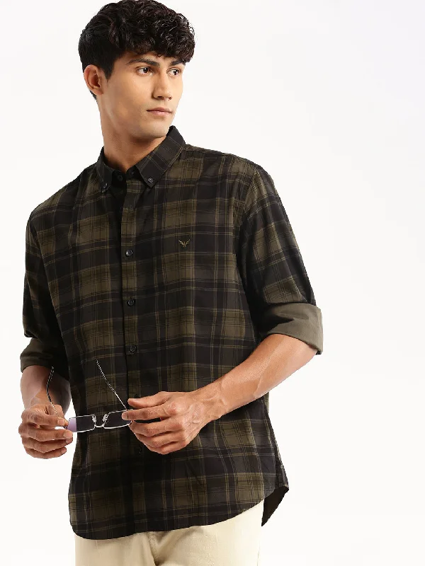 Men's Tailored Fit Checkered Casual Shirts in Multicolor for a Smart - Casual EnsembleMen Olive Spread Collar Tartan Checks Shirt Men's Tailored Fit Checkered Casual Shirts in Multicolor for a Smart - Casual EnsembleMen Olive Spread Collar Tartan Checks Shirt