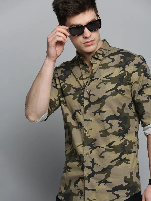 Men's Retro - Style Hawaiian Print Casual Shirts in Bold Patterns for a Tropical VacationMen Green Printed Casual Shirt Men's Retro - Style Hawaiian Print Casual Shirts in Bold Patterns for a Tropical VacationMen Green Printed Casual Shirt