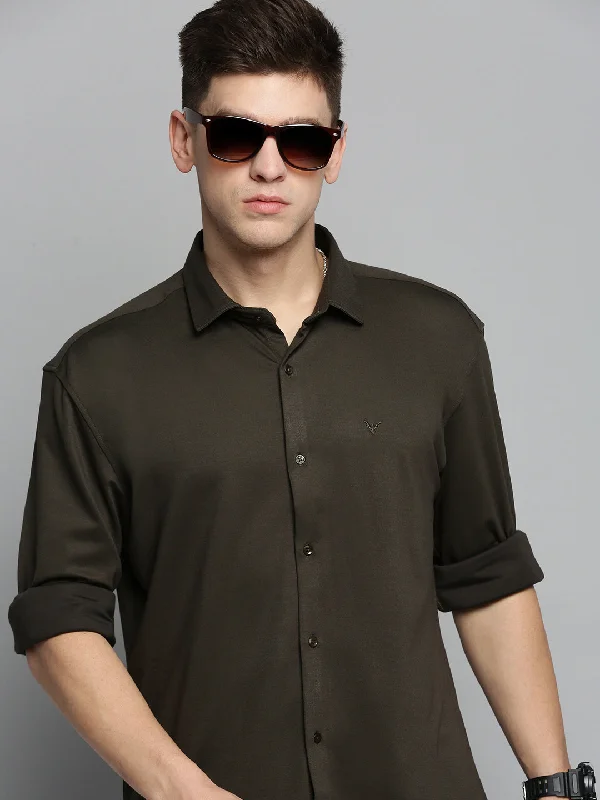 Men's Stretch - Fabric Casual Shirts in Navy Blue for a Comfortable and Flexible FitMen Green Solid Casual Shirt Men's Stretch - Fabric Casual Shirts in Navy Blue for a Comfortable and Flexible FitMen Green Solid Casual Shirt