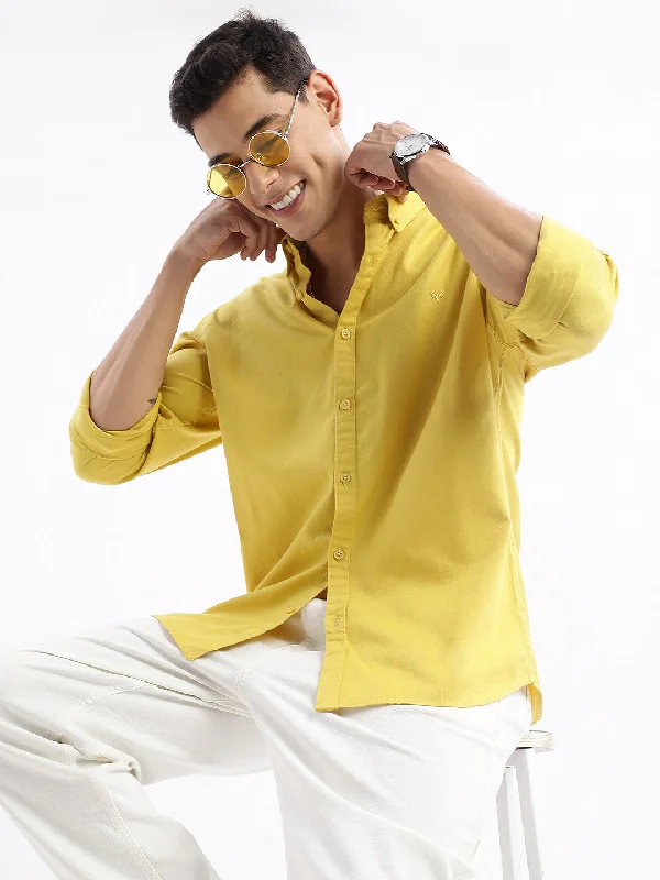 Men's Retro - Style Hawaiian Print Casual Shirts in Bold Patterns for a Tropical VacationMen Spread Collar Solid Slim Fit Yellow Shirt Men's Retro - Style Hawaiian Print Casual Shirts in Bold Patterns for a Tropical VacationMen Spread Collar Solid Slim Fit Yellow Shirt