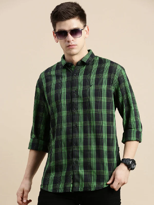 Men's Shearling - Lined Collar Casual Shirts in Brown for a Rustic and Warm AppealMen Black Checked Casual Shirt Men's Shearling - Lined Collar Casual Shirts in Brown for a Rustic and Warm AppealMen Black Checked Casual Shirt