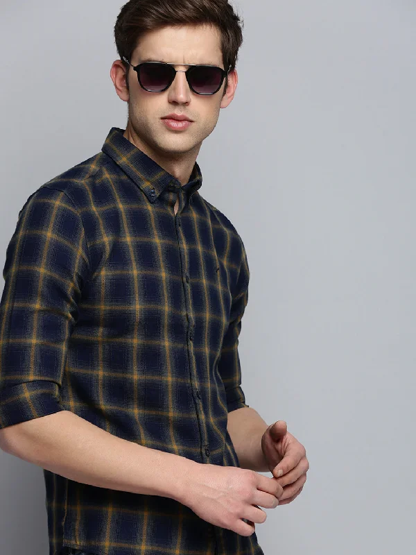 Men's Short - Sleeve Linen Casual Shirts in Light Khaki for a Breathable Summer OptionMen Spread Collar Checked Navy Blue Shirt Men's Short - Sleeve Linen Casual Shirts in Light Khaki for a Breathable Summer OptionMen Spread Collar Checked Navy Blue Shirt