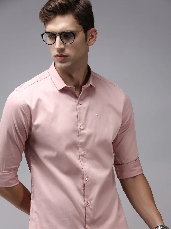 Men's Stretch - Fabric Casual Shirts in Navy Blue for a Comfortable and Flexible FitMen Pink Solid Casual Shirt Men's Stretch - Fabric Casual Shirts in Navy Blue for a Comfortable and Flexible FitMen Pink Solid Casual Shirt