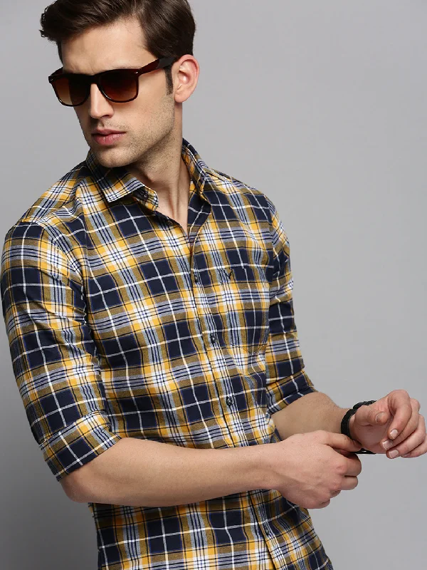 Men's Stretch - Fabric Casual Shirts in Navy Blue for a Comfortable and Flexible FitMen Navy Checked Casual Shirt Men's Stretch - Fabric Casual Shirts in Navy Blue for a Comfortable and Flexible FitMen Navy Checked Casual Shirt