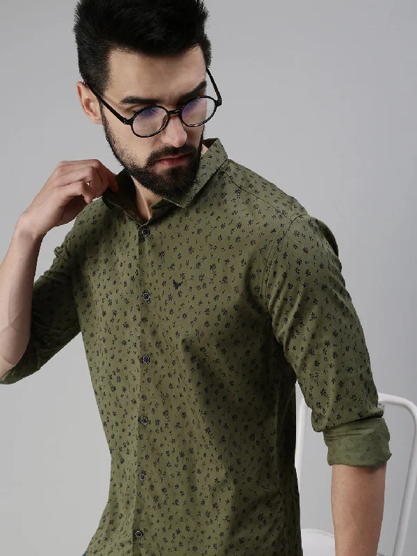 Men's Slim - Fit Printed Floral Casual Shirts in Pastel Colors for a Spring - Inspired VibeMen Spread Collar Printed Olive Shirt Men's Slim - Fit Printed Floral Casual Shirts in Pastel Colors for a Spring - Inspired VibeMen Spread Collar Printed Olive Shirt