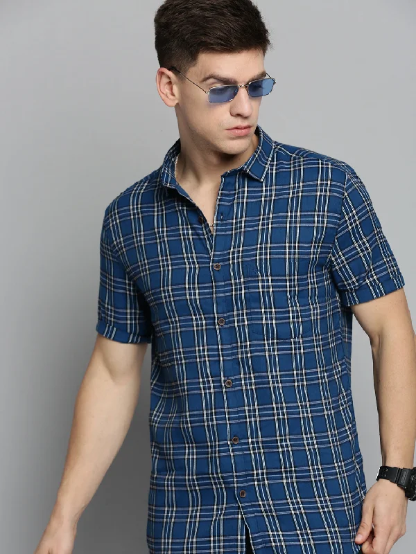 Men's Slim - Fit Printed Floral Casual Shirts in Pastel Colors for a Spring - Inspired VibeMen Blue Checked Casual Shirt Men's Slim - Fit Printed Floral Casual Shirts in Pastel Colors for a Spring - Inspired VibeMen Blue Checked Casual Shirt