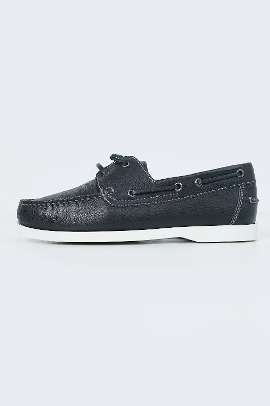 CLASSIC LEATHER BOAT SHOES